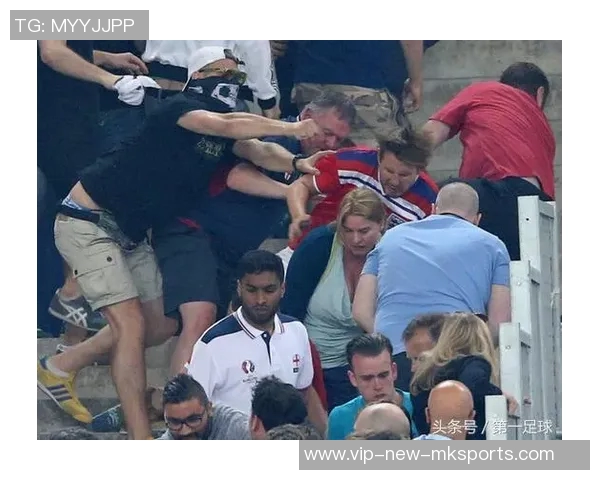 足球流氓与战斗民族的对决谁能在球场上笑到最后