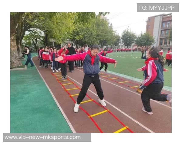探索体育课中丰富多彩的运动项目及其对学生身心发展的积极影响